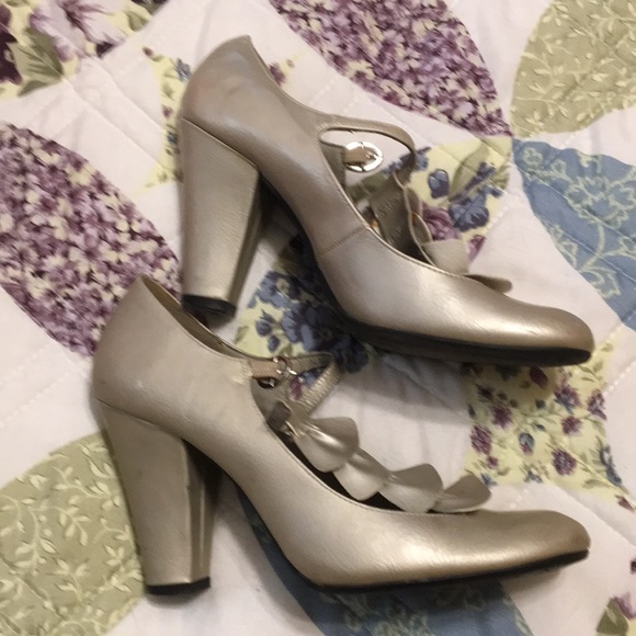 American Eagle heels - Picture 3 of 5